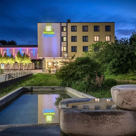 Holiday Inn Express Singen, An Ihg Hotel Exterior photo