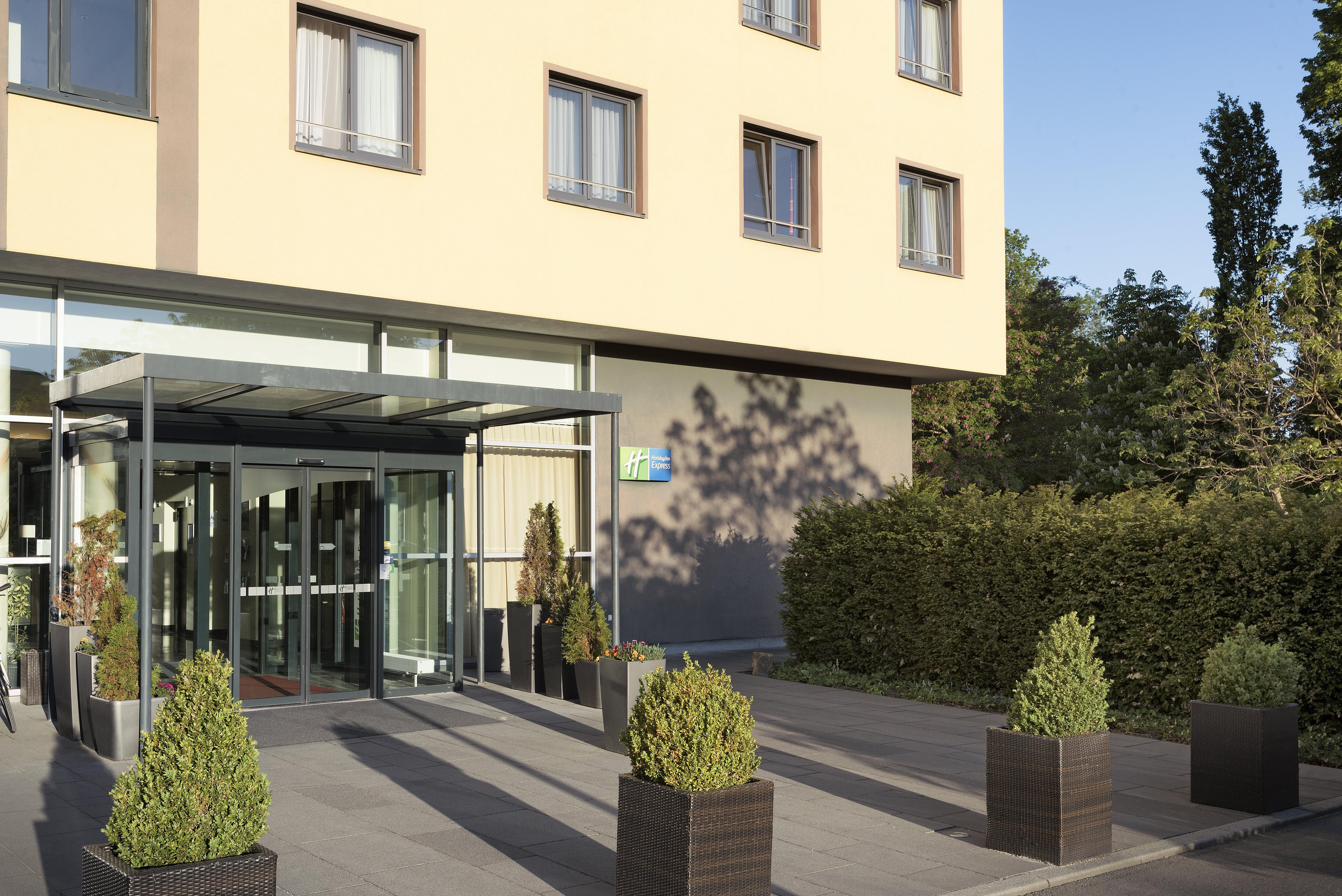 Holiday Inn Express Singen, An Ihg Hotel Exterior photo